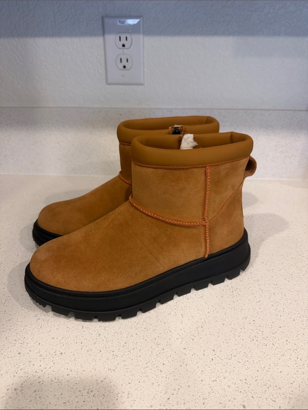 Koolaburra Chestnut Suede Ankle Winter Boots with Black Sole